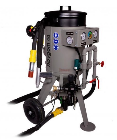 aérogommeuse pour grandes surfaces-capacite de 40 llitres-faisceau de sablage de 10 mètres-buse de sablage de 6,5 mm