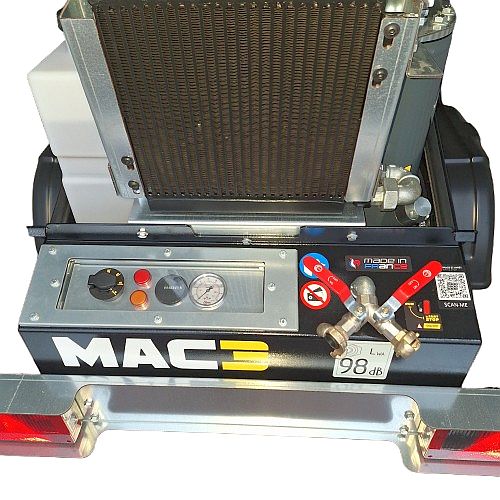 compresseur de chantier et une sableuse bois de marque aeronov