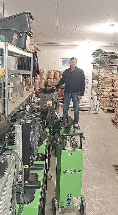 photo du fondateur Bovagne Eric prise dans son atelier